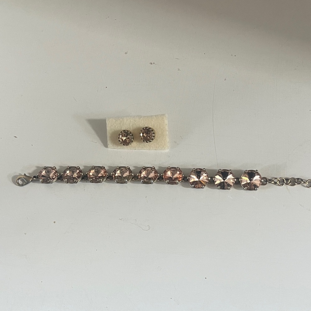 Elegant Gold and peachy pink Bracelet and Earring Set Stella and Dot